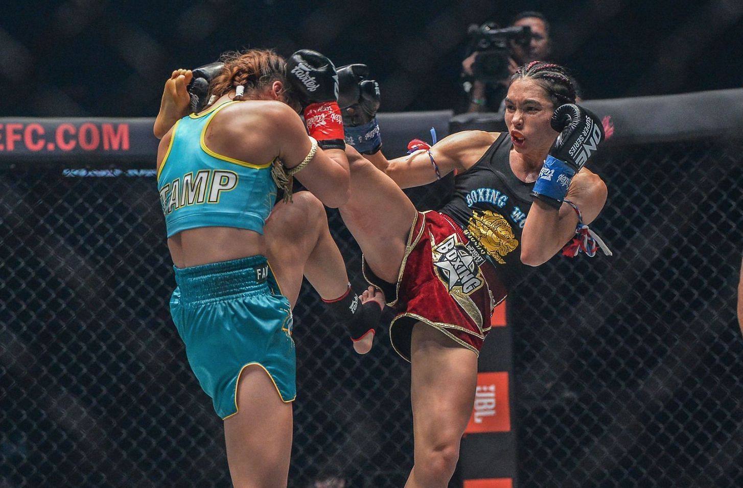 Janet Todd (R) made the proper adjustments in her rematch with Stamp Fairtex (L). | Photo by ONE Championship