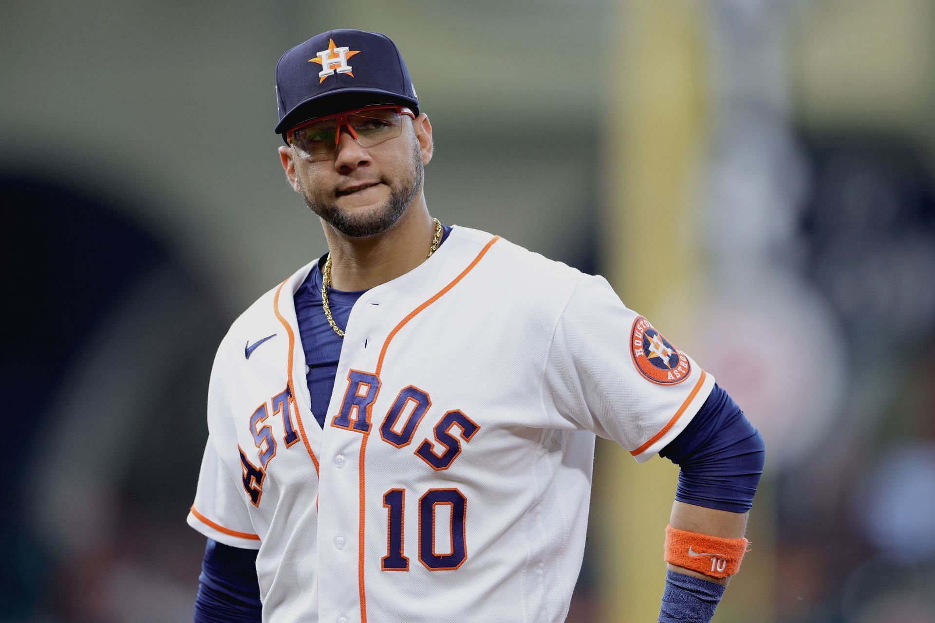 Former Astros 1B Yuli Gurriel reportedly agrees to deal with Marlins