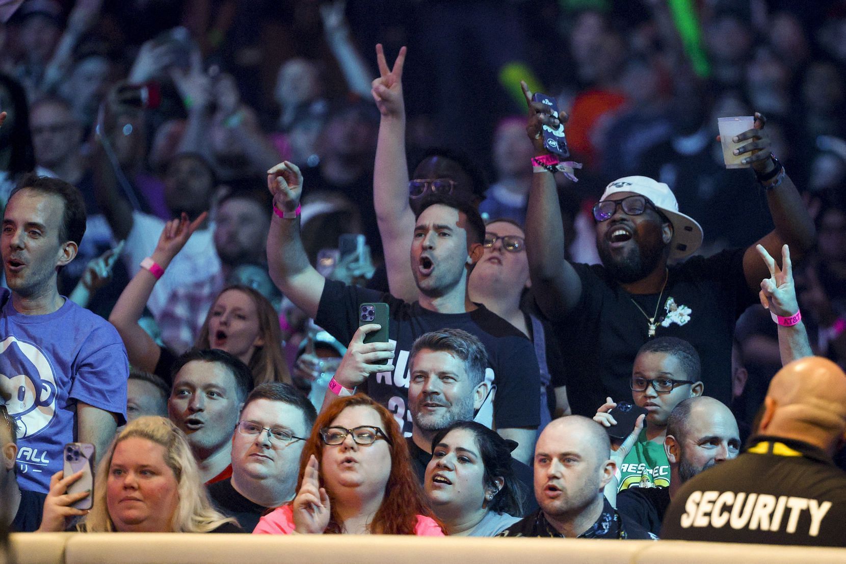 WWE fans were treated to something incredible by the superstars.