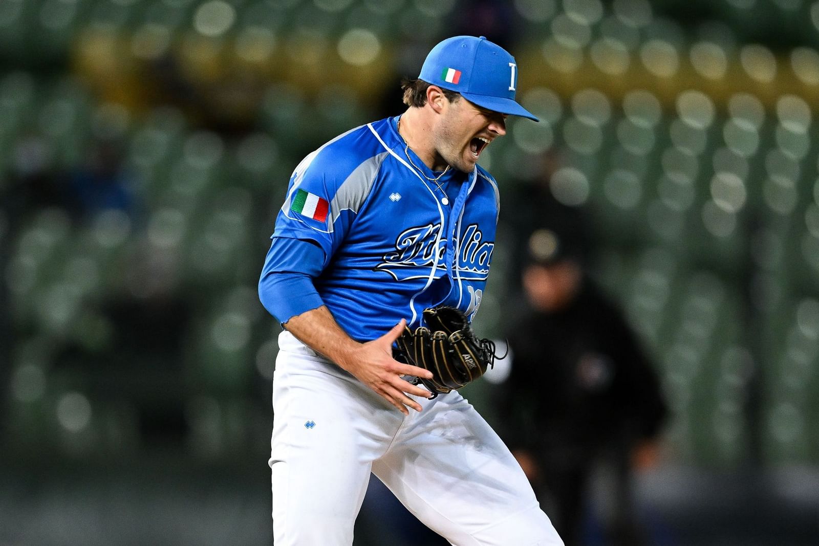 WBC fans hail Team Italy after victory over Netherlands secures first