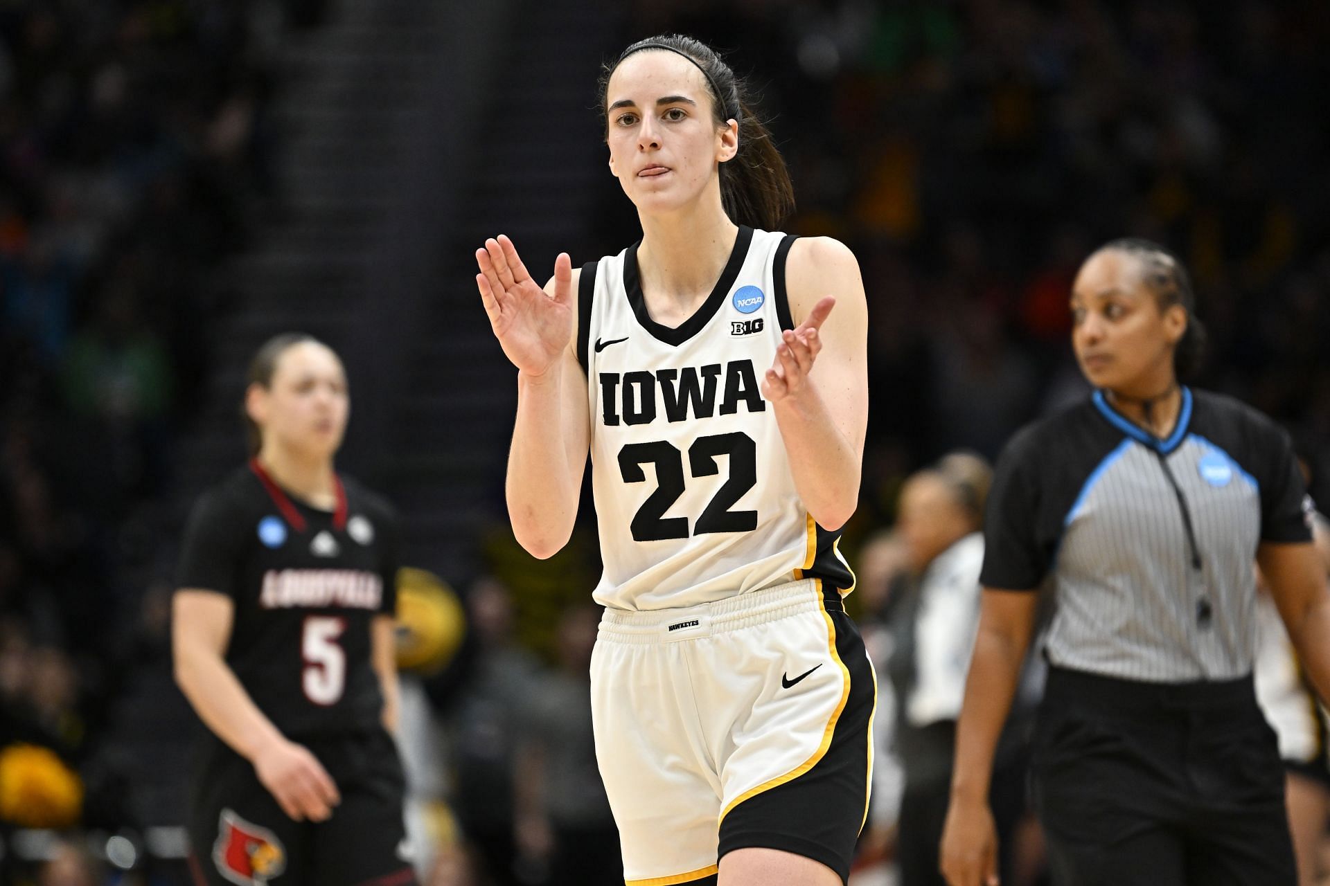Caitlin Clark named as 2023 National Player of the Year Taking a look