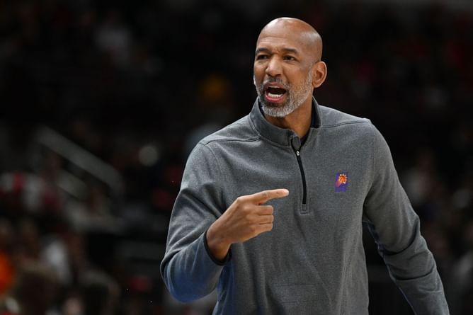 "Giannis has 24 free throws... this is ridiculous" - Monty Williams laments lack of fair whistle as Devin Booker ends game with only 3 free throws