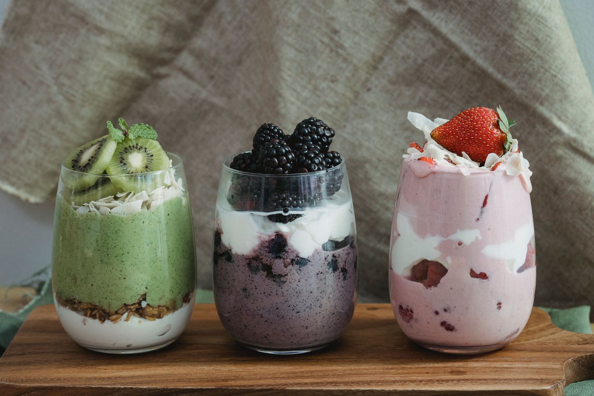 Is yogurt good for diarrhea? Reduces abdominal pain. (Image via Pexels / Nicola Barts)