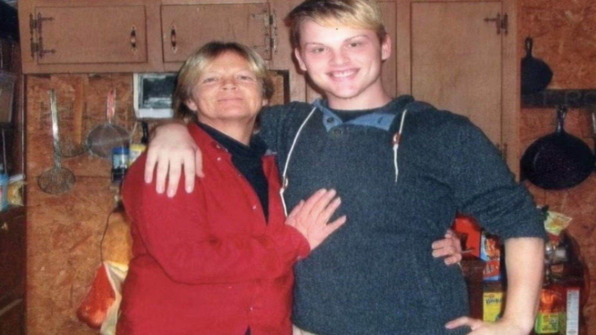 Stephen Smith with his mother Sandy Smith (Image via Jennifer Coffindaffer/Twitter)