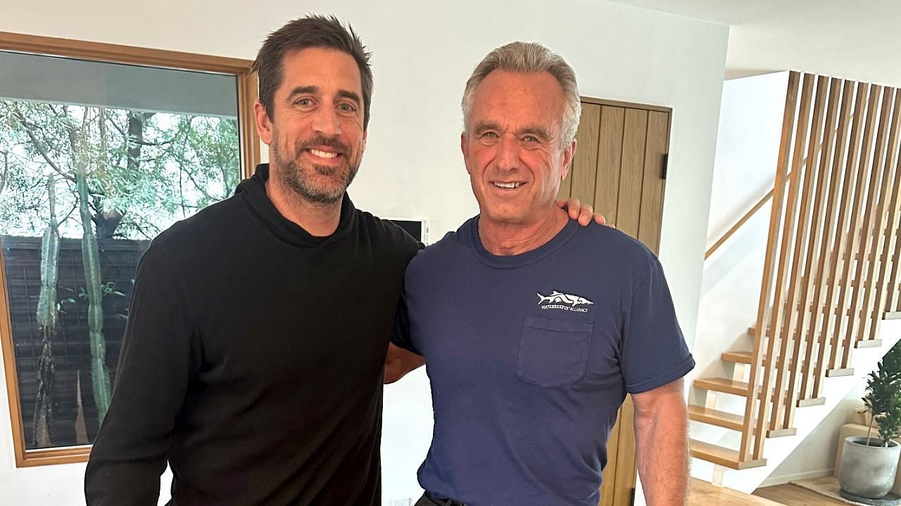 Aaron Rodgers posts picture with Robert Kennedy Jr. ; Credits: Robert Kennedy Jr.