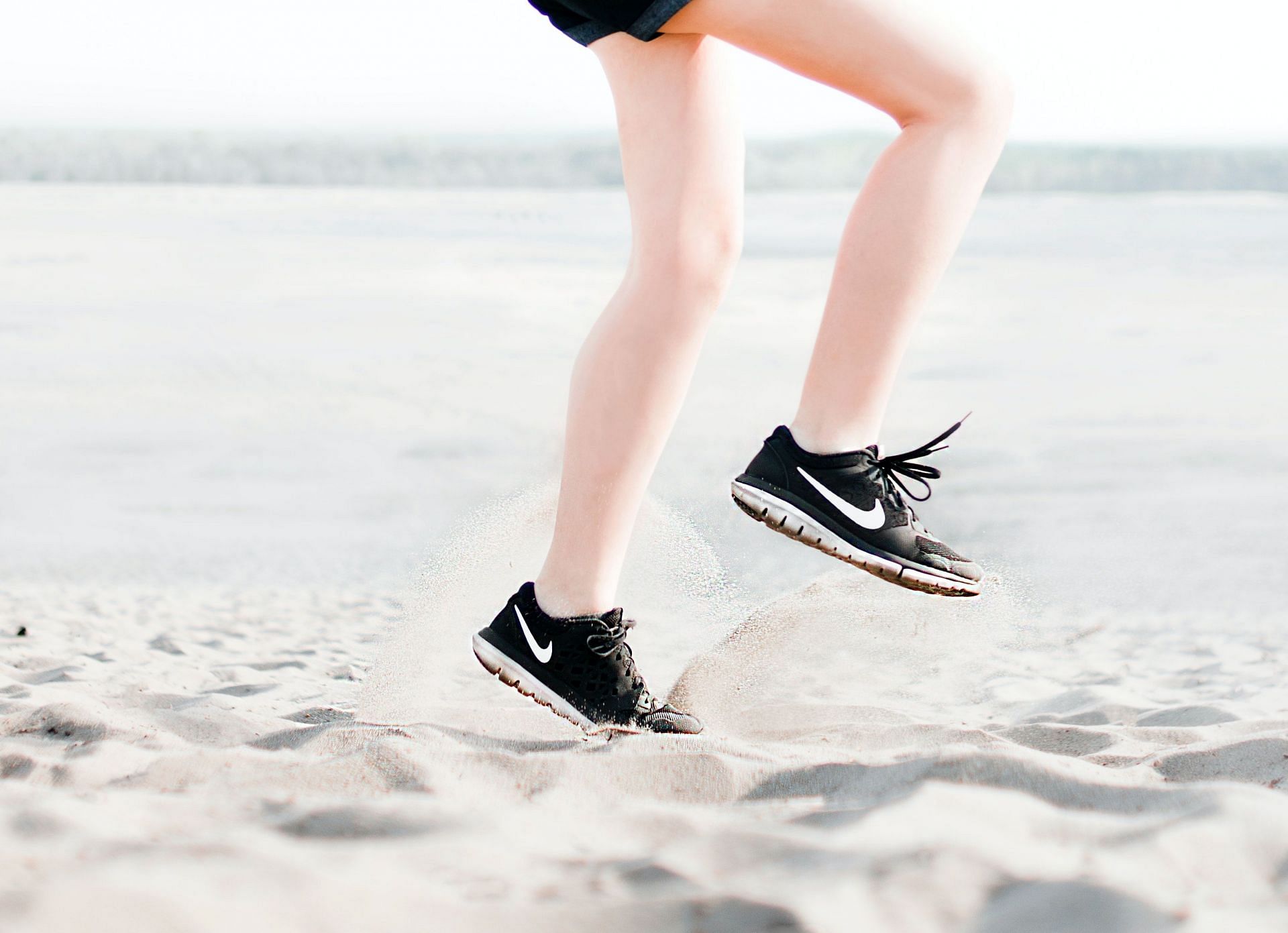 Running improves bone, lower back and knee strength. (Image via Pexels/Dominika Roseclay)