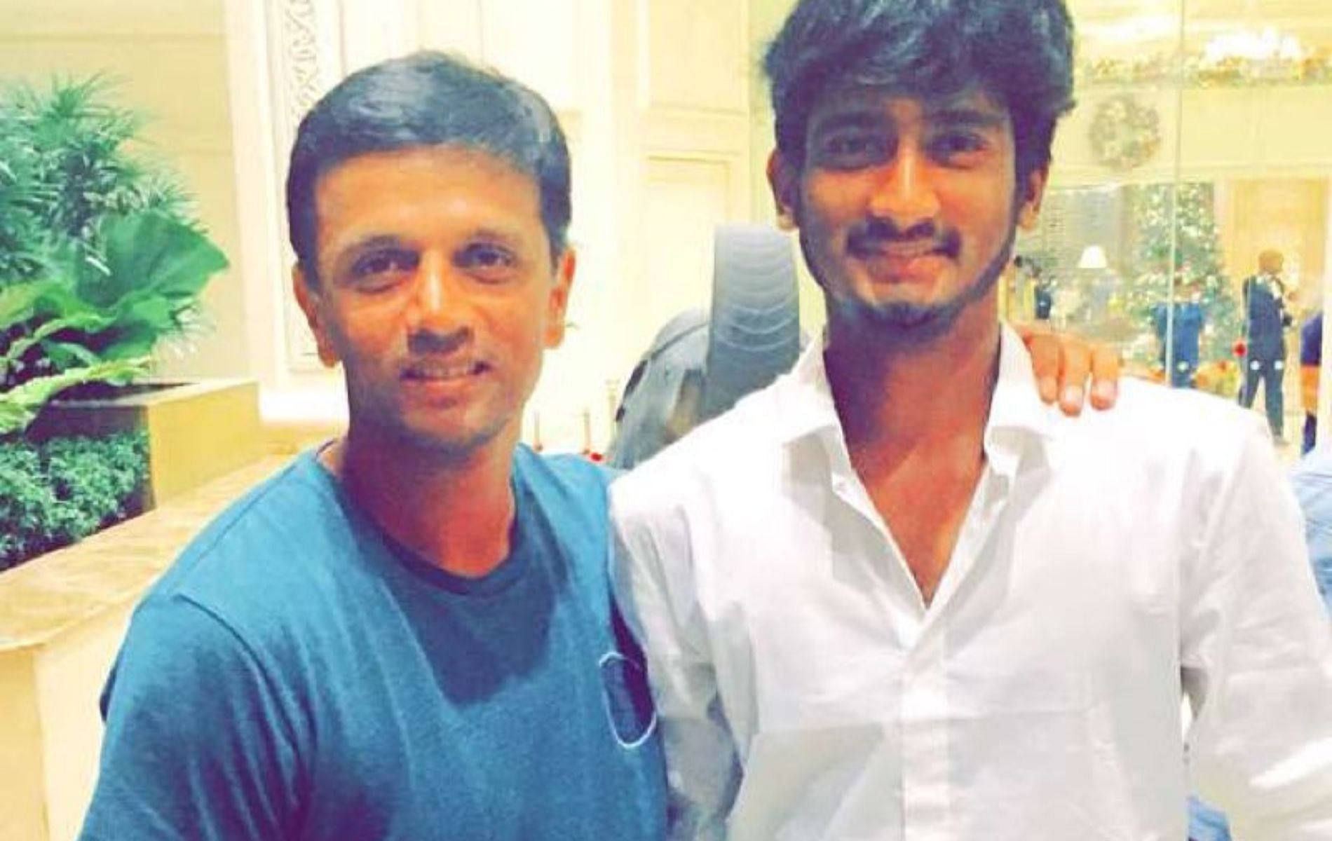 Rahul Dravid (L) with Khaleel Ahmed. (Pic: Instagram)