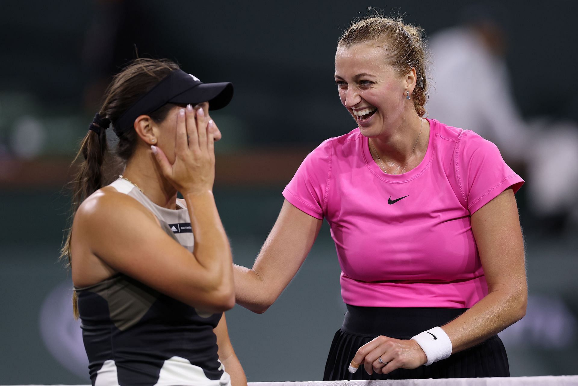 Petra Kvitova and Jessica Pegula greet each other at the net after their Indian Wells 2023 match.