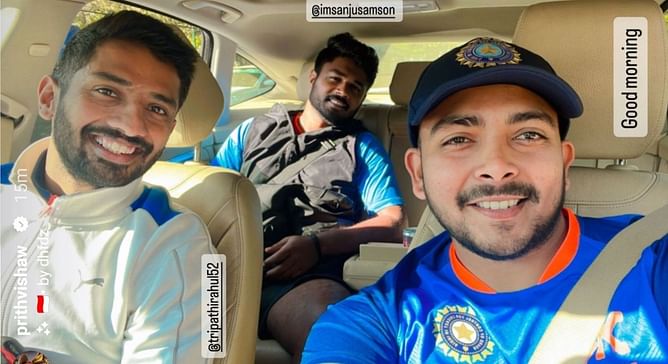 [Picture] Prithvi Shaw poses with Sanju Samson and Rahul Tripathi for a morning selfie