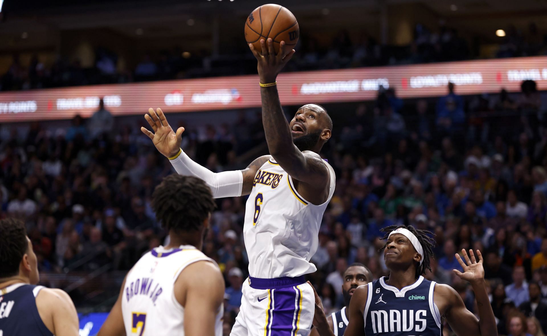 James is the best player on the Lakers (Image via Getty Images)