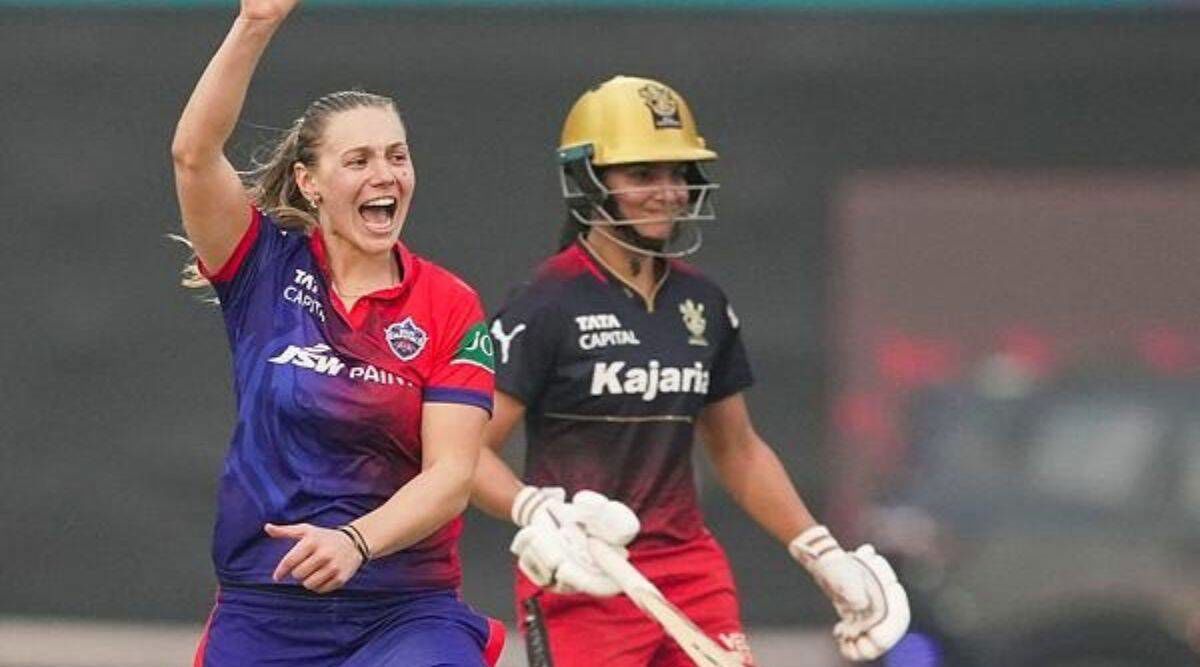 Tara Norris stunned the RCB batters with her five-fer.