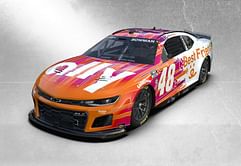 Alex Bowman to sport new sponsor worth $362,000 for United Rentals 200 at Phoenix Raceway