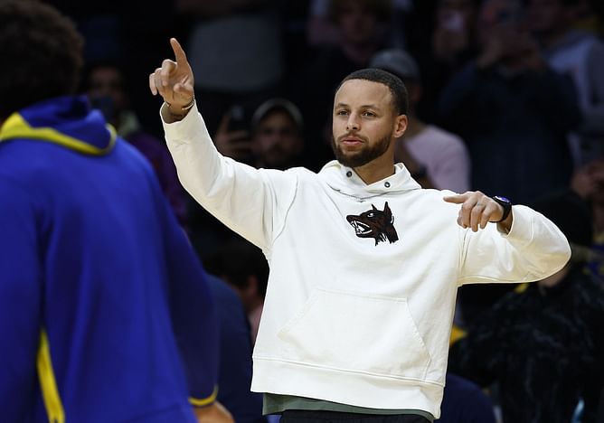 Steph Curry has fans wheezing with comeback reports against Lakers: "This ni**a always ready when it comes to ruining LeBron's plans"