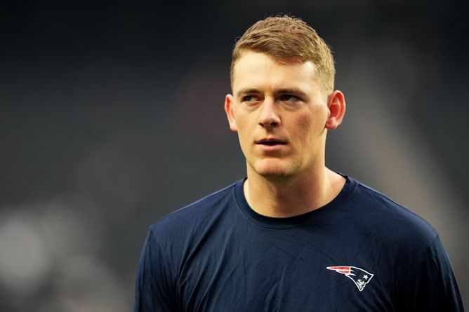 NFL insider reveals how Bill Belichick is using Tom Brady's example to rescue Mac Jones’ career