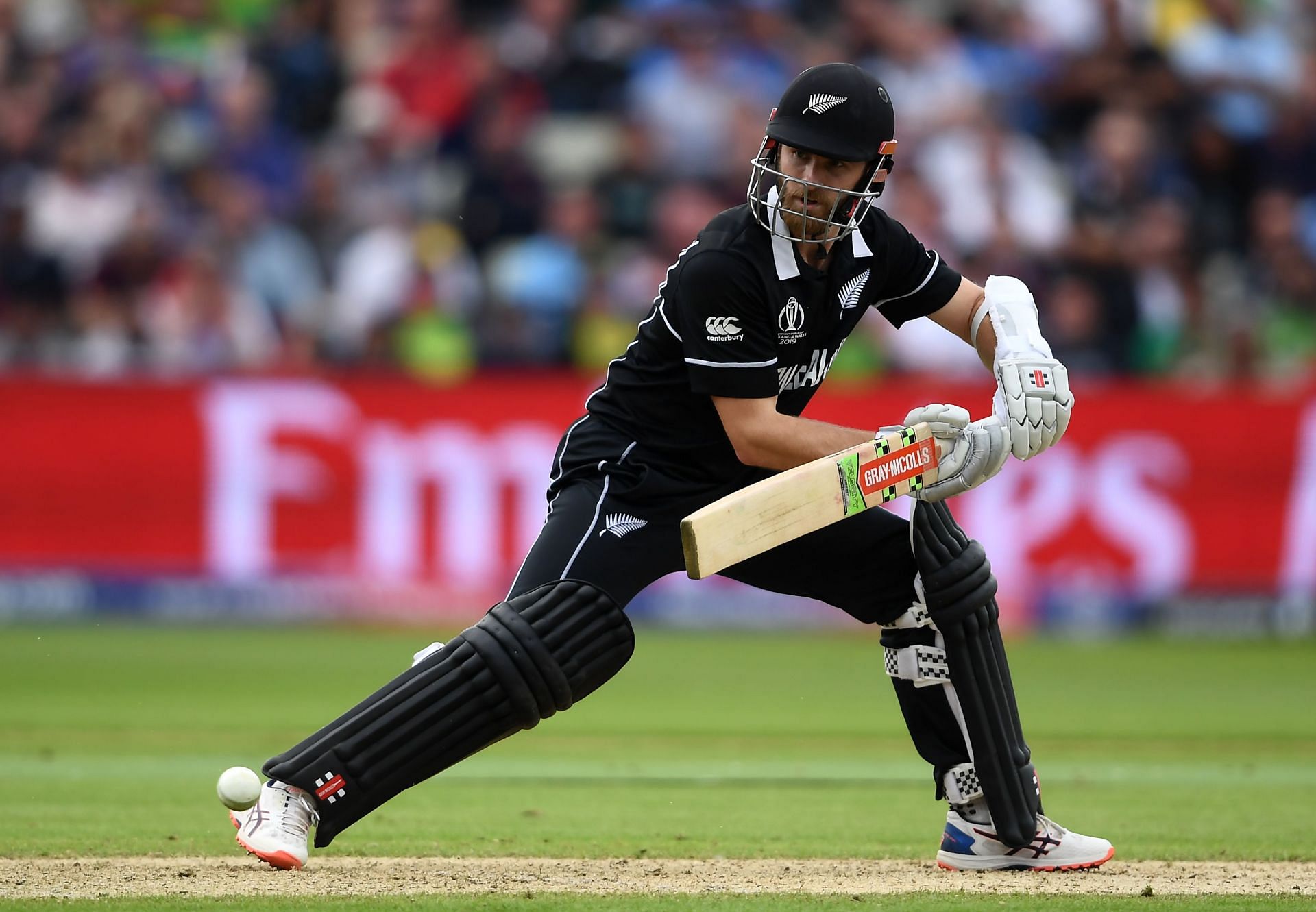 Kane Williamson took New Zealand home in a tense chase against South Africa in the 2019 World Cup