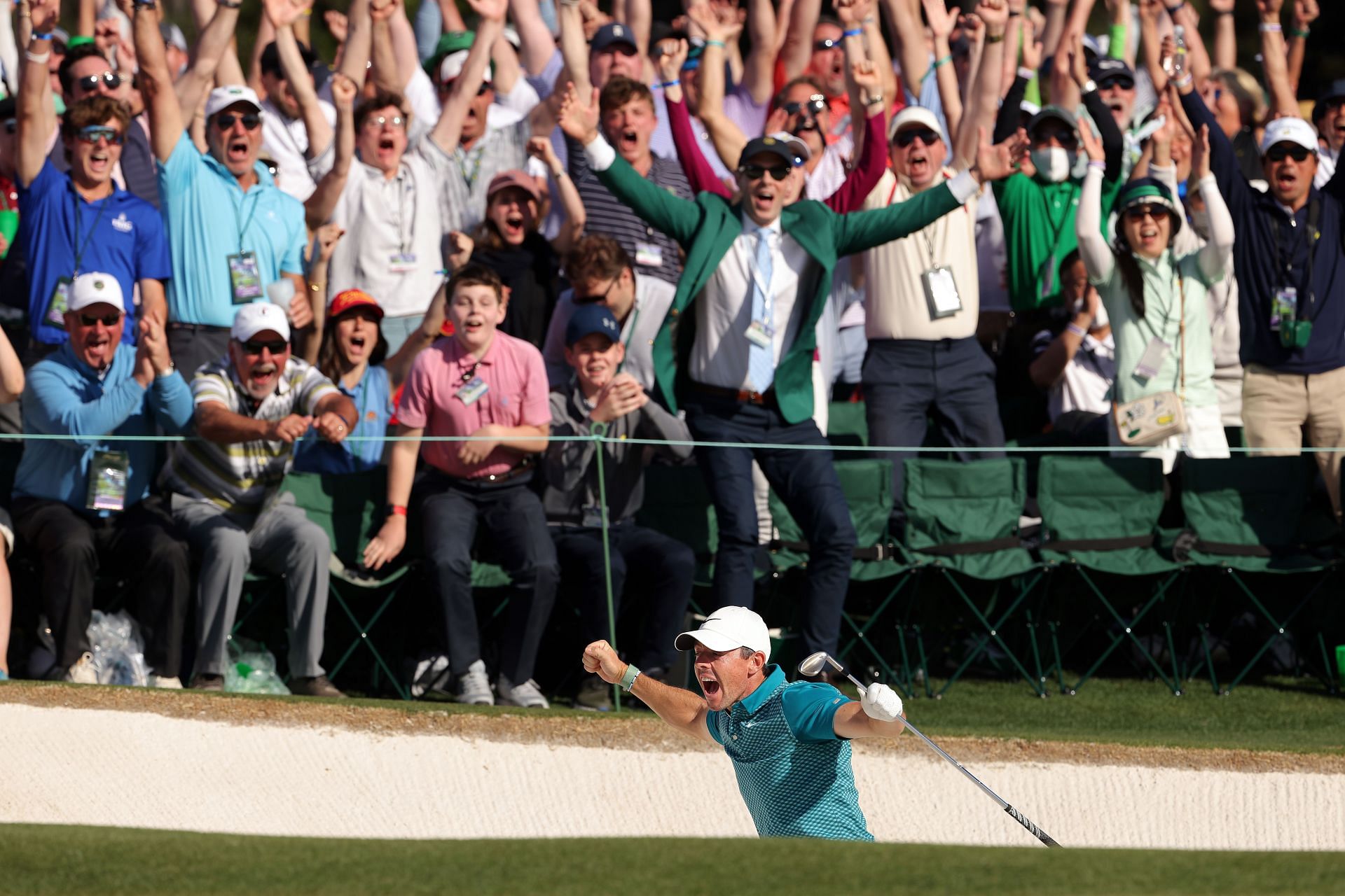 Rory McIlroy chipped in for a birdie from the bunker on the 18th green during the fourth round of the 2022 Masters