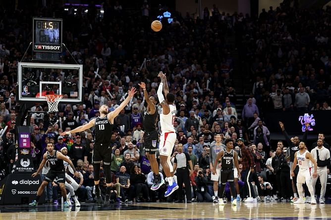 Watch: "Pandemic P strikes again!" - Paul George misses 4th quarter buzzer-beater 3 against Kings, as Clippers lose 5th straight
