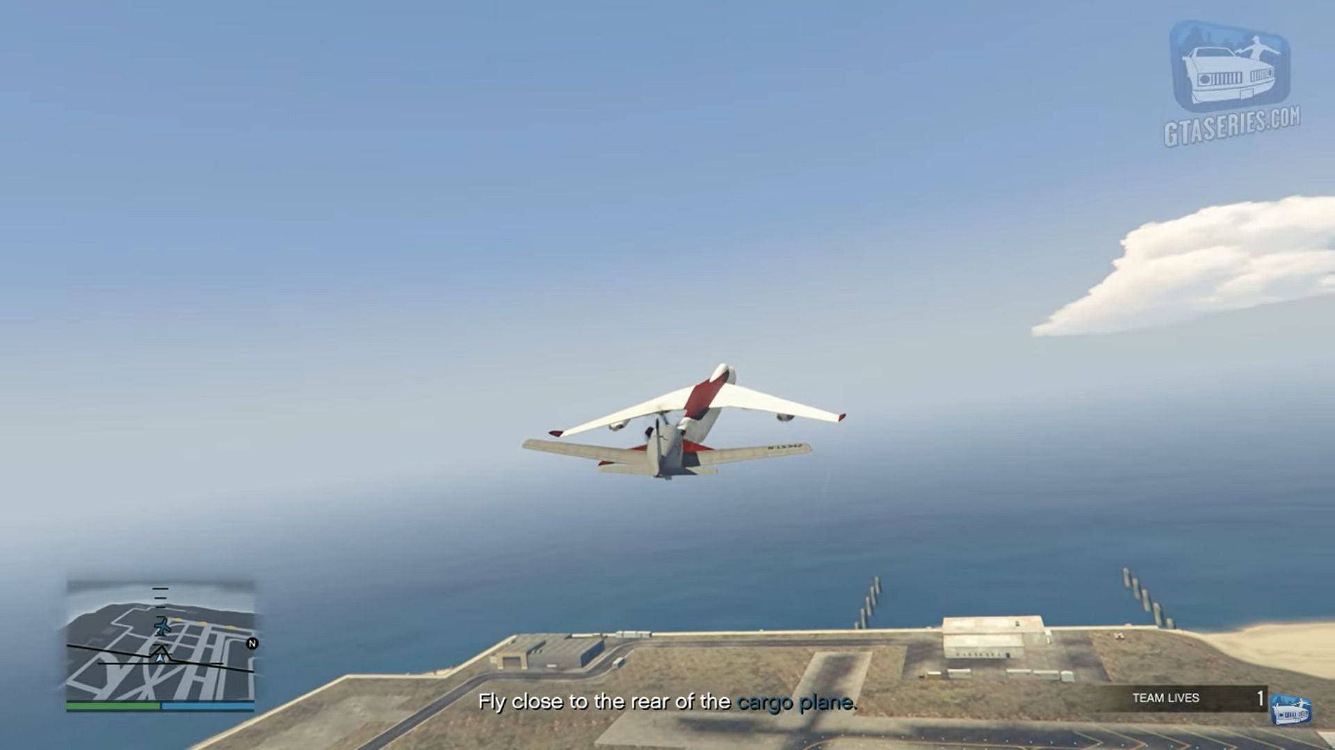 Chasing the cargo plane (Image via GTA Series Videos/YouTube)