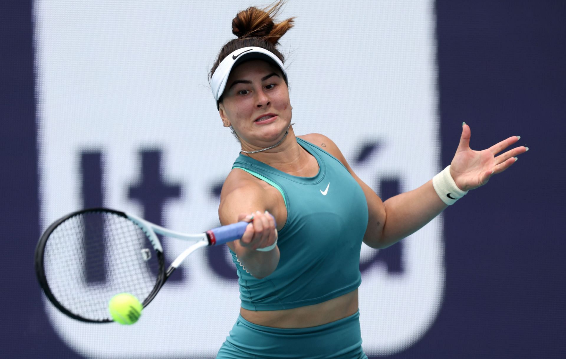 Bianca Andreescu in action at the Miami Open