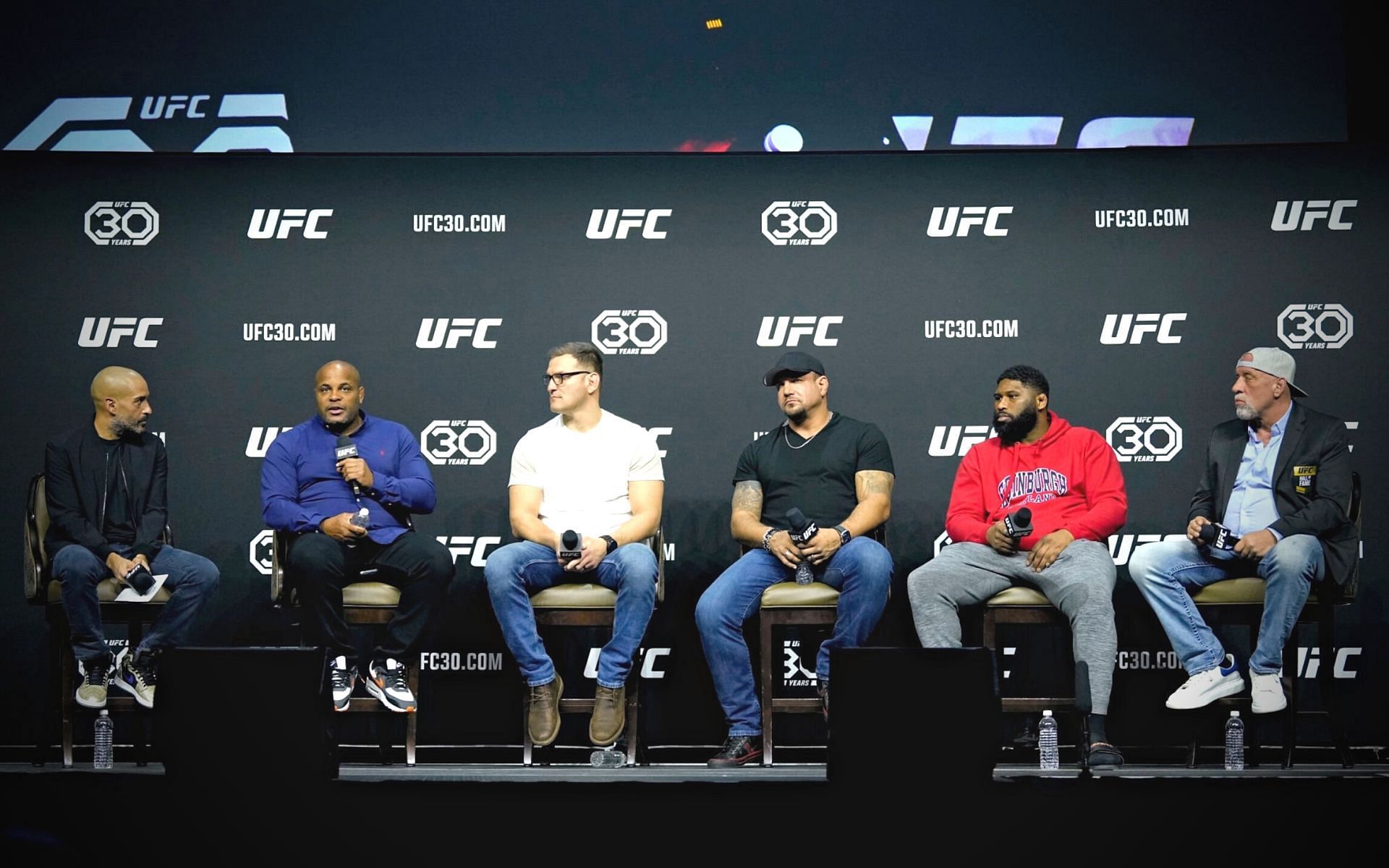 Expert UFC heavyweight panel breaks down and predicts Jon Jones vs. Ciryl Gane at UFC 285. [Image credits: Getty Images]
