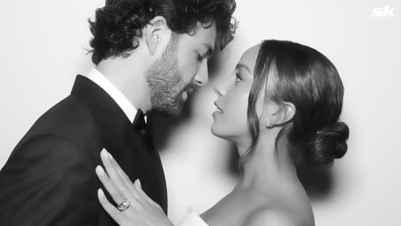 AL Rookie of the Year Julio Rodriguez in awe of soccer star girlfriend