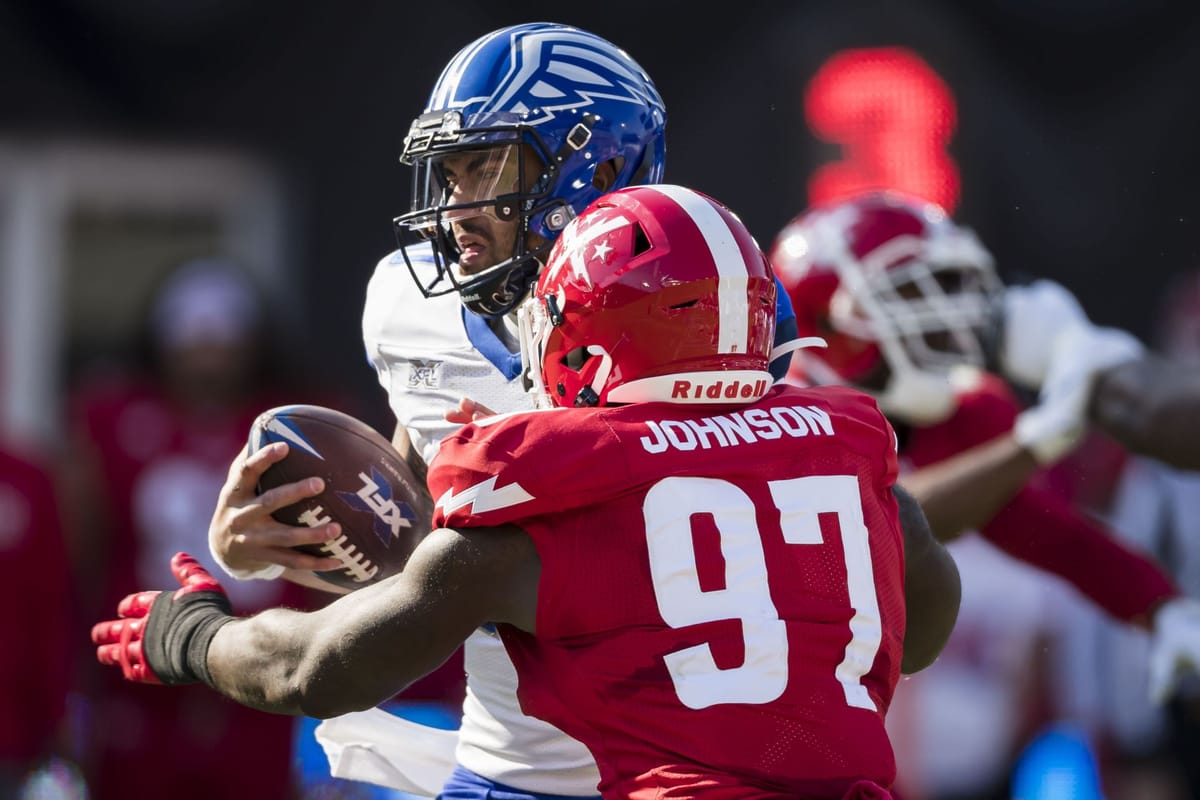 XFL game finishes with brawls as both teams clear bench (VIDEO)