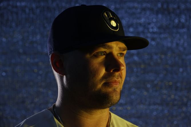 Phillies fans beg for Luke Voit as Rhys Hoskins replacement after 1B opts out of Brewers contract: “Dombro needs to make this happen"