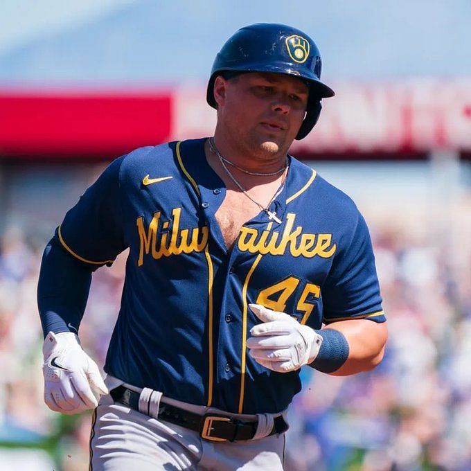 UPDATED: Brewers make several roster moves, including signing of Luke Voit  - Brew Crew Ball