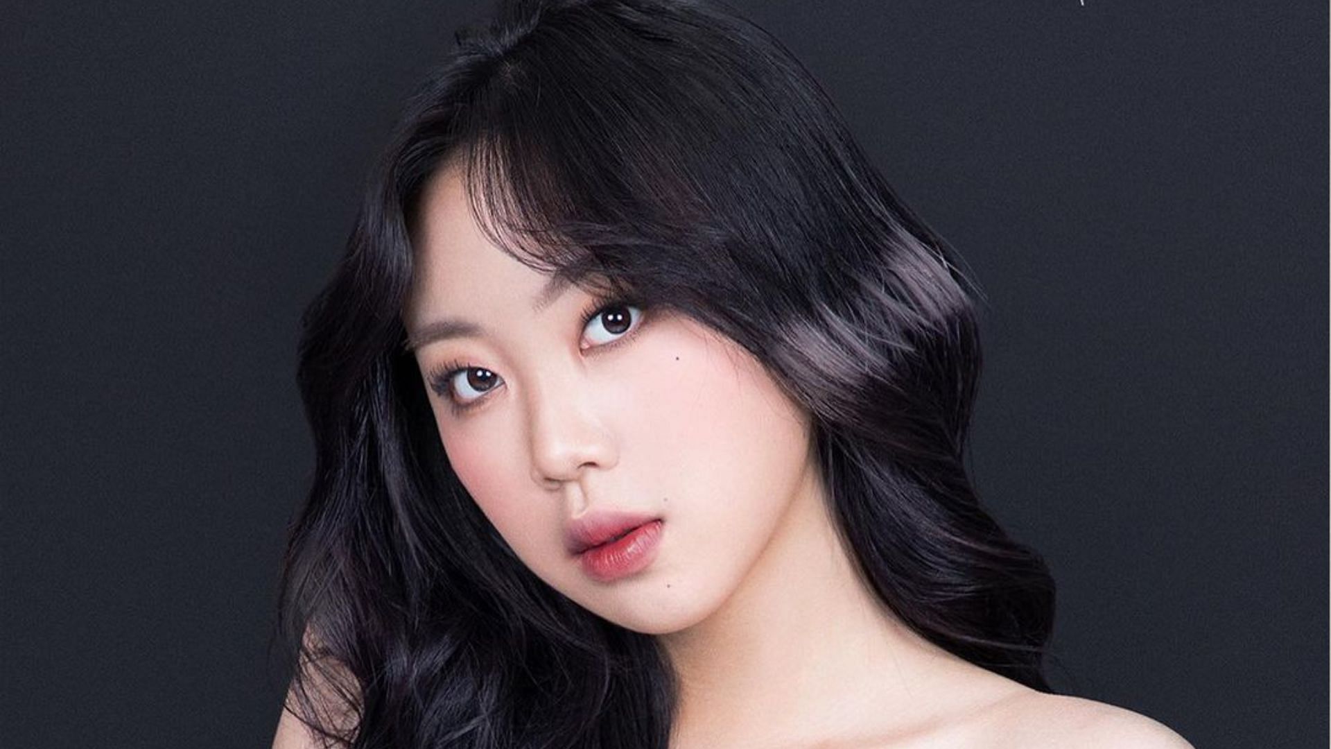 “It actually happened a few years ago”: Netizens react to Lee Youngji’s ...