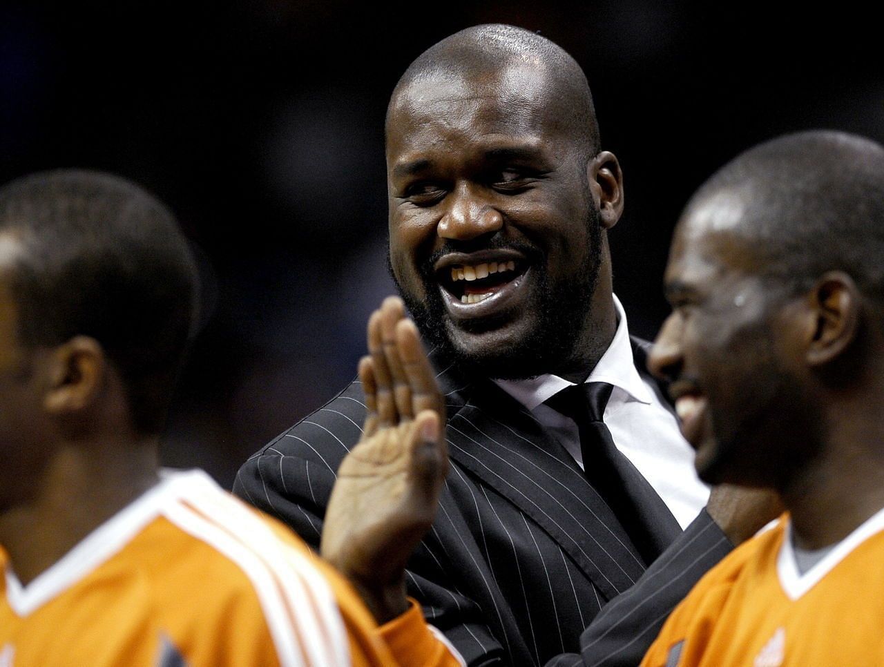 NBA legend Shaquille O&rsquo;Neal joking with his Phoenix Suns teammates
