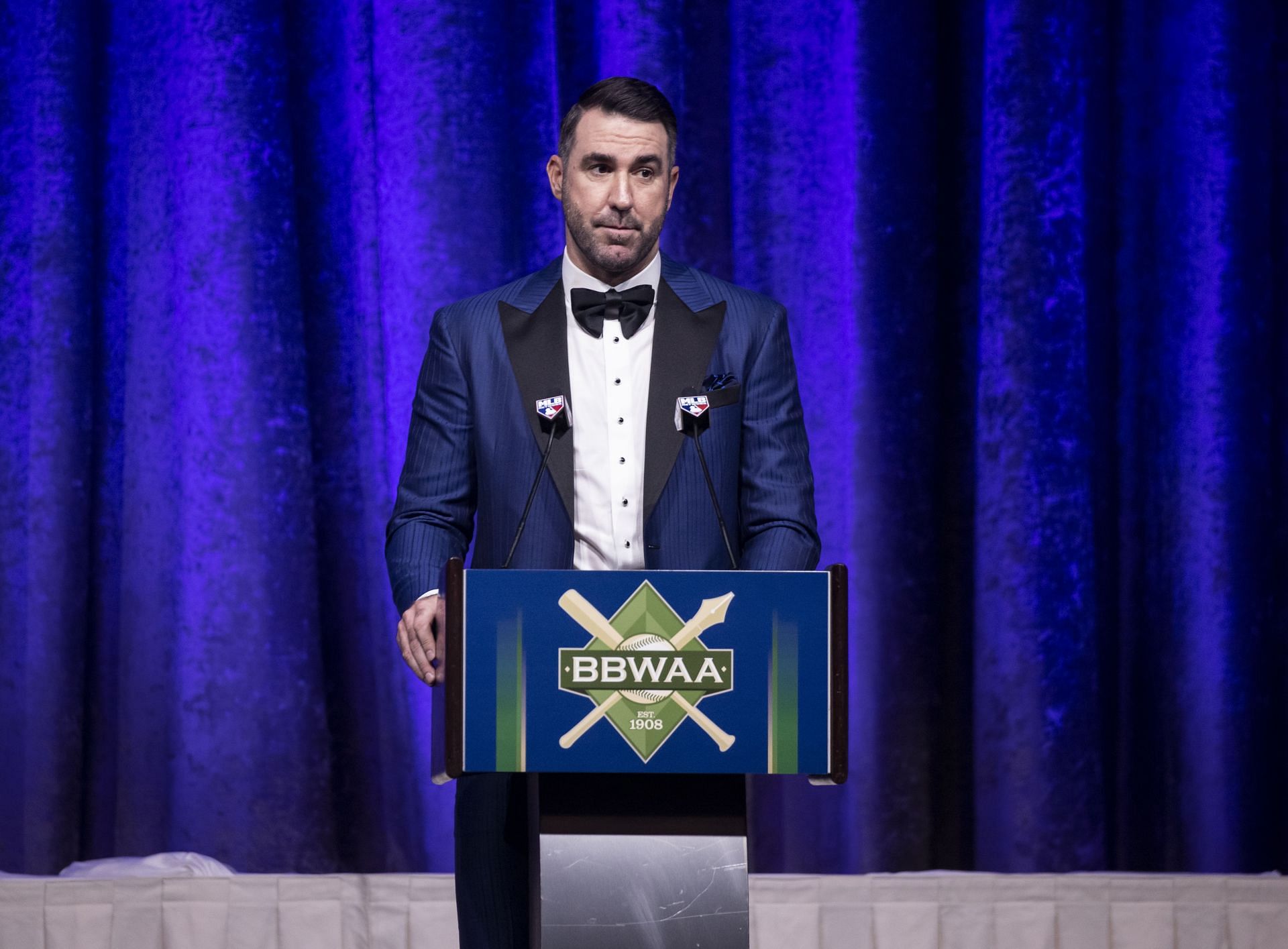 Justin Verlander receives the American League Cy Young Award during the 2023 Baseball Writers&#039; Association of America awards dinner
