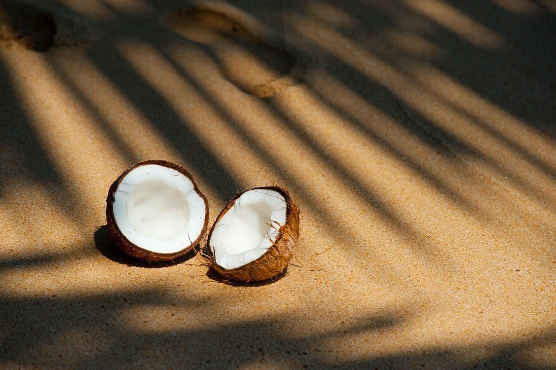 Have you ever wondered about the nutrition in coconut milk? (Oleksandr Pidvalnyi/Pexels)