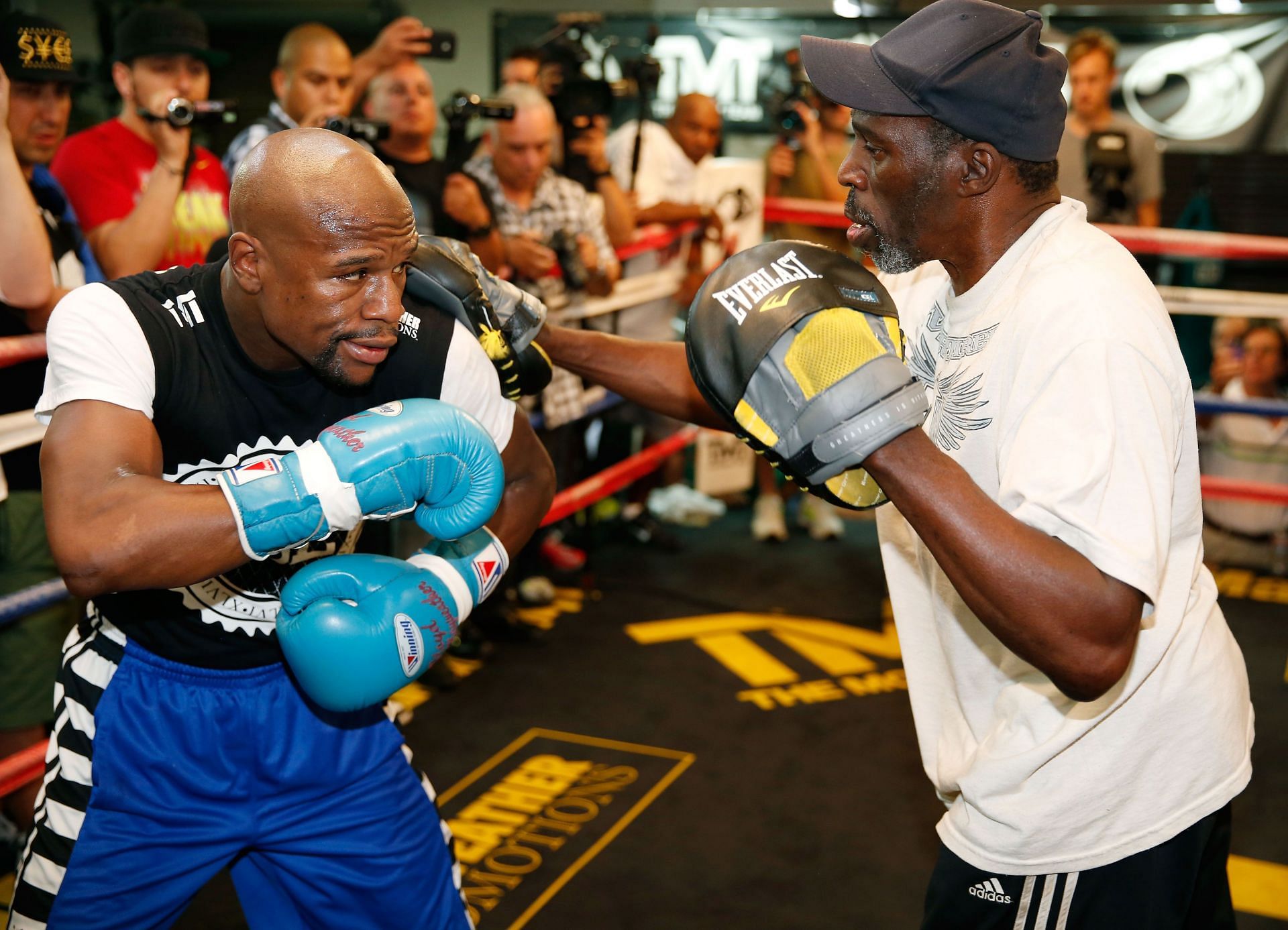 Floyd Mayweather Jr. Media Workout