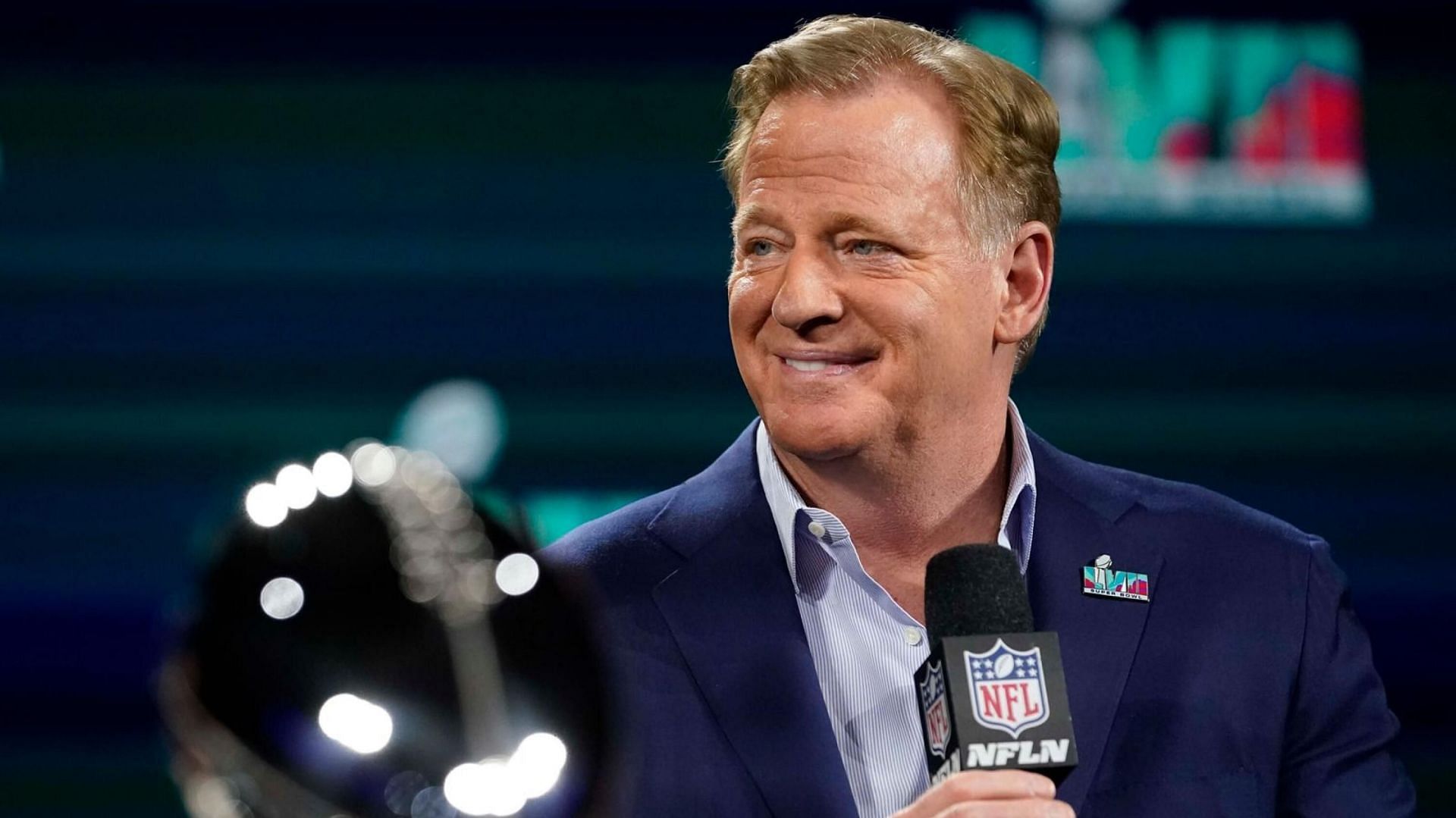 Roger Goodell would renew his contract and stay as NFL Commissioner until  2027