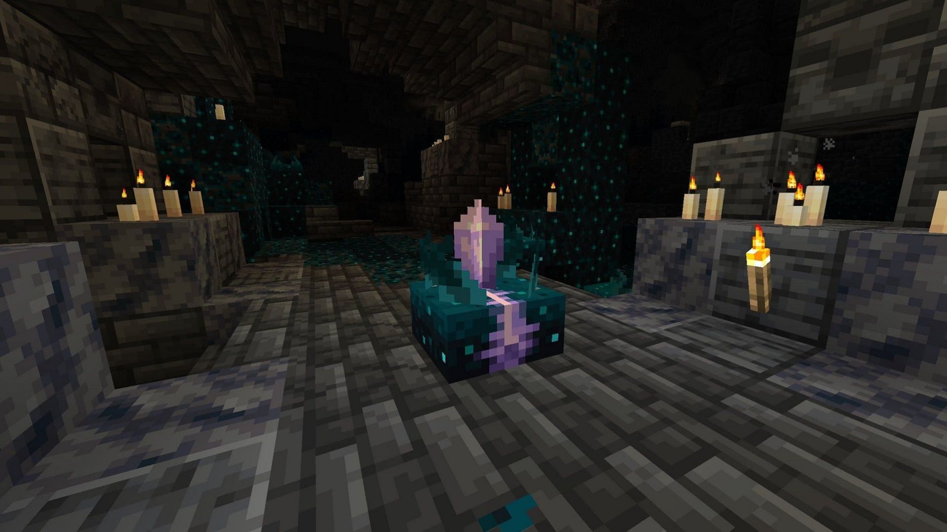 A calibrated sculk sensor block introduced in Minecraft 23w12a (Image via Mojang)