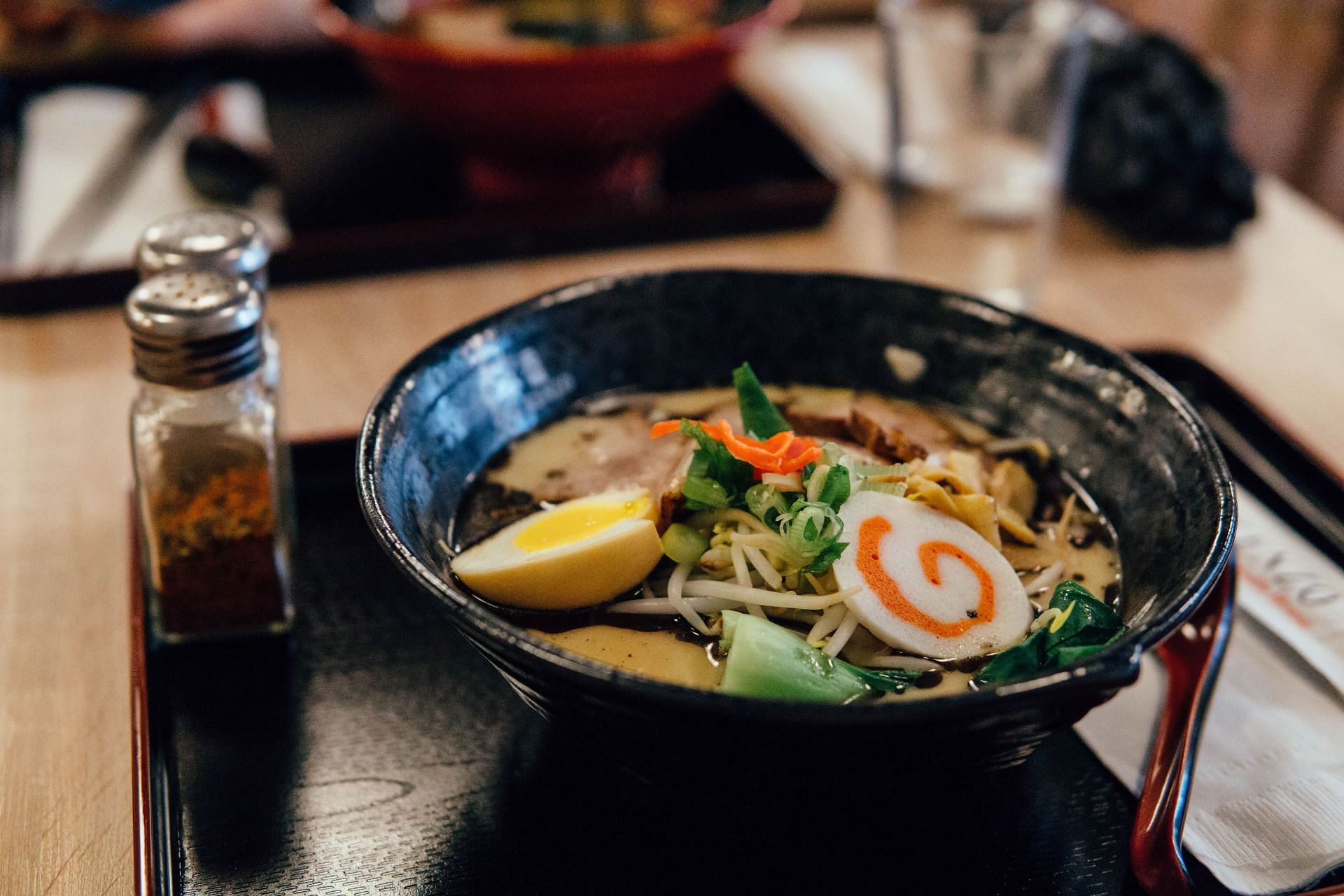 Miso soup helps lower blood pressure. (Image via Unsplash/J LBXLlGI)