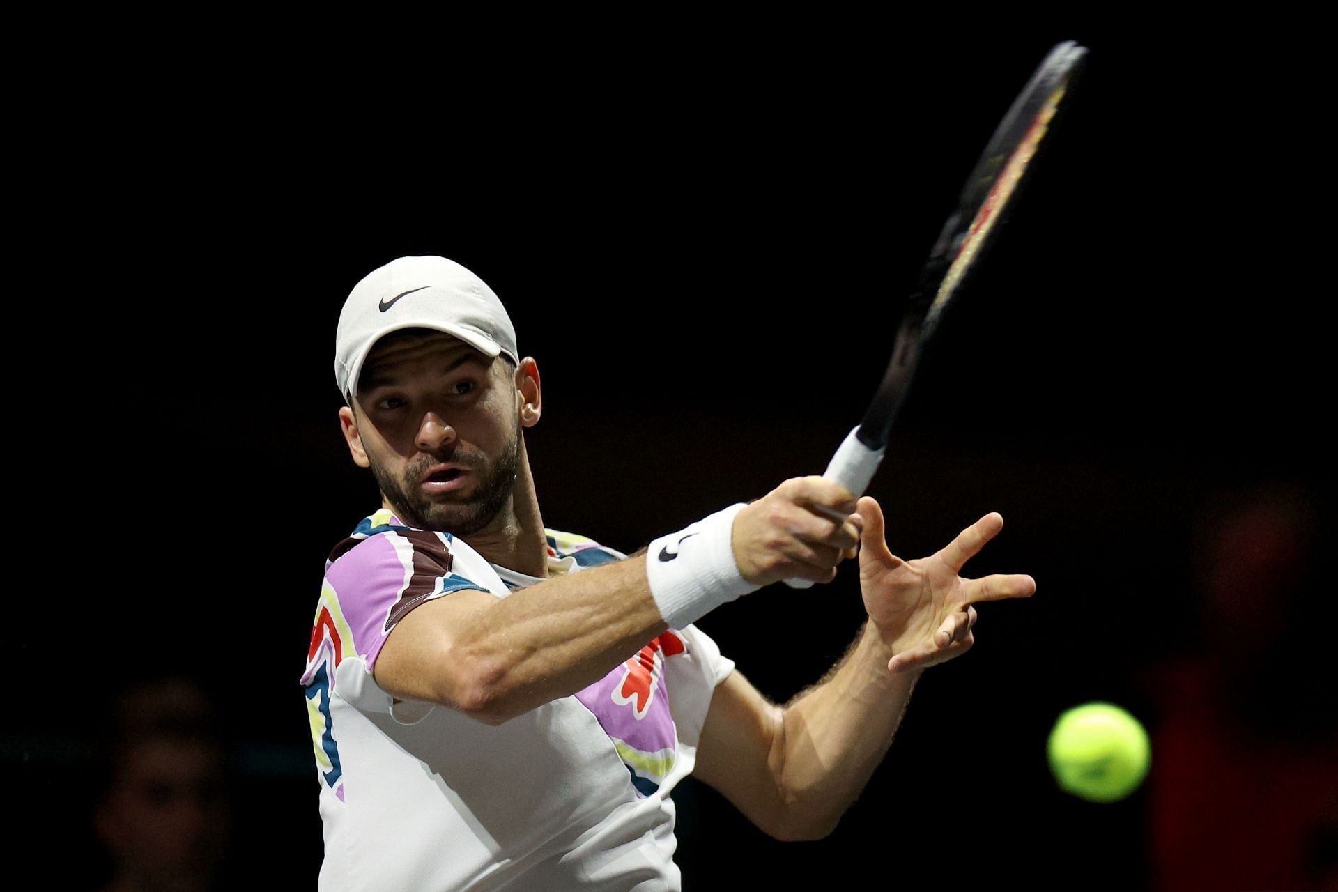 Griogor Dimitrov in action at the 2023 Rotterdam Open