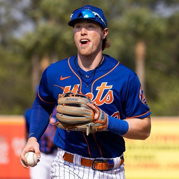 New York Mets coach Eric Chavez is a big believer in rookie Brett Baty:  He's a big league third baseman. There's not even a question in my mind