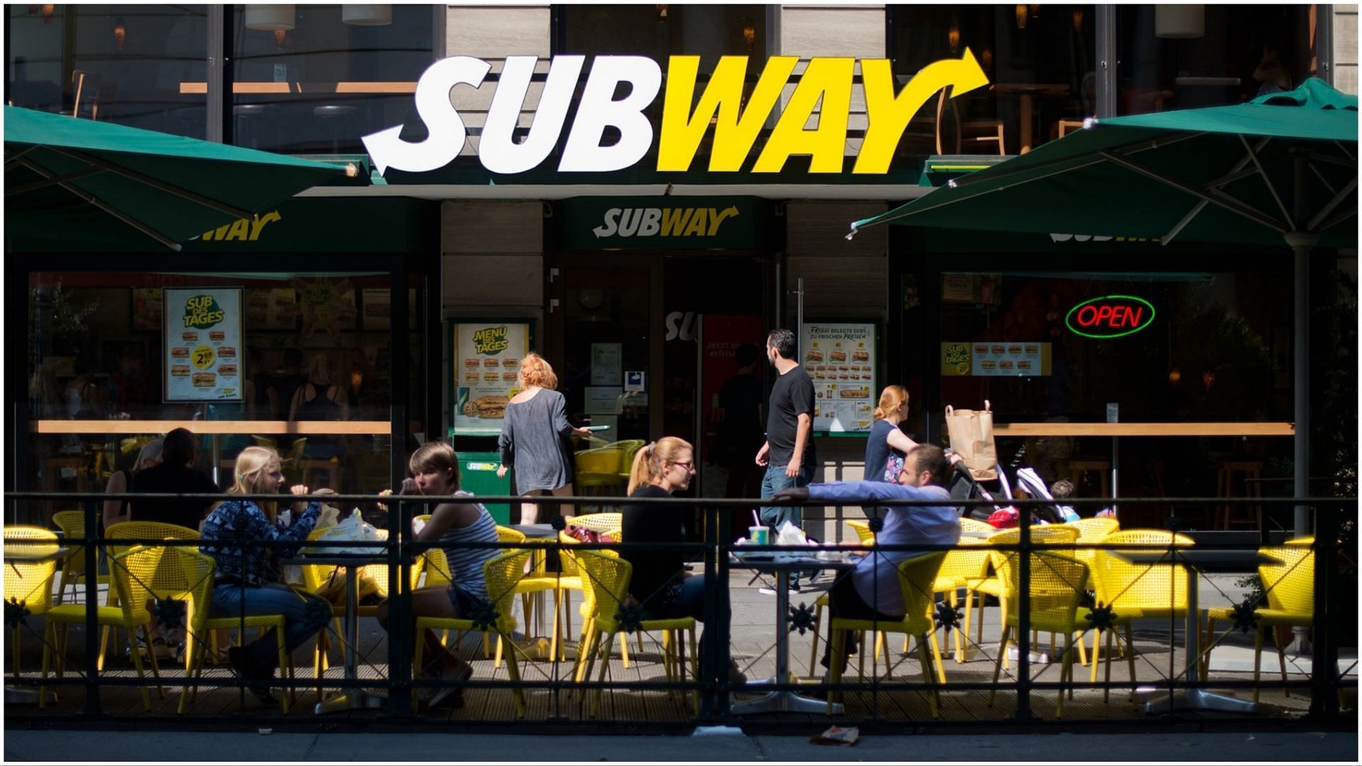 Subway Footlong Pass returns to the sandwich chain for a limited time (Image via Picture Alliance/Getty Images)