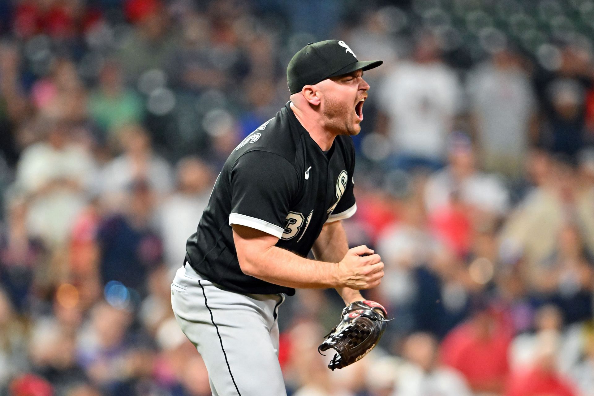 Chicago White Sox fans react to possibility of Liam Hendriks making ...