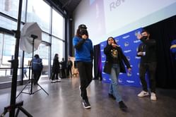 Watch: Steph Curry goes undercover to surprise kids inside Warriors Shop