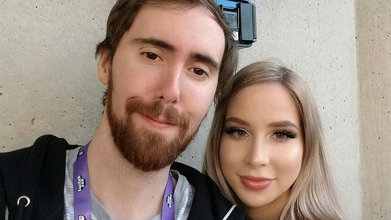 Asmongold with his girlfriend