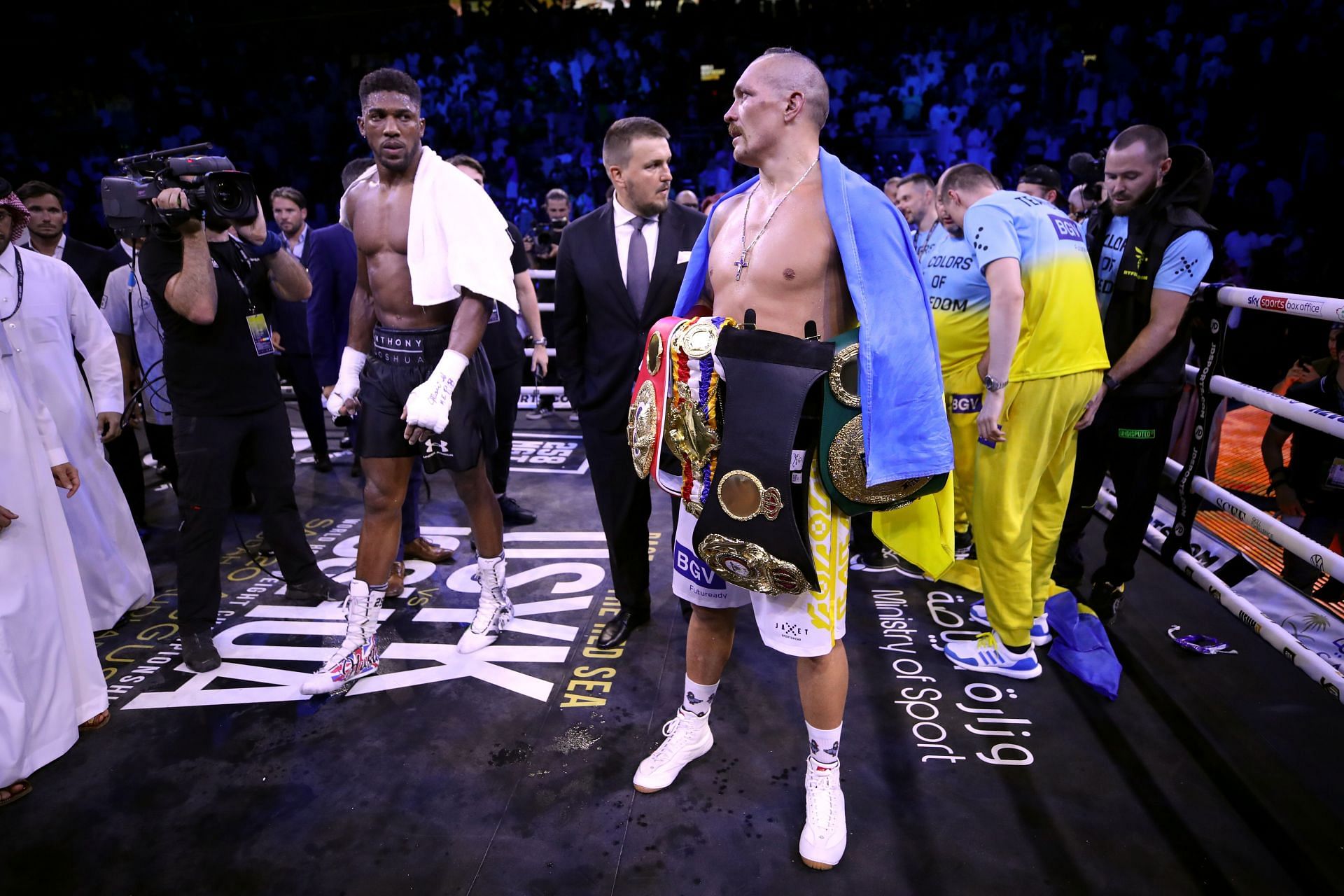 Oleksandr Usyk v Anthony Joshua 2 - Rage on the Red Sea World Heavyweight Title Fight