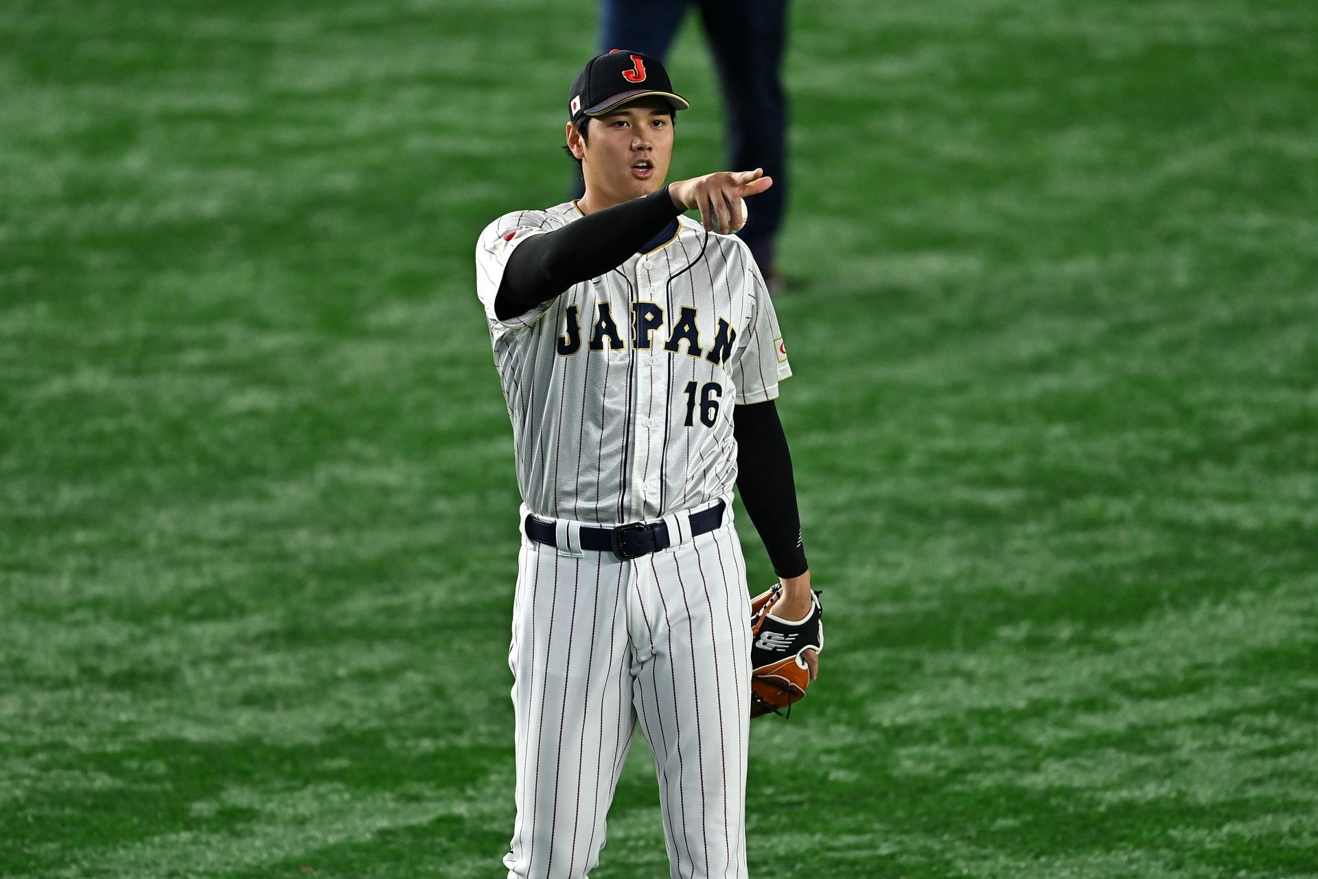 Shohei Ohtani and Lars Nootbaar, fast friends playing for Japan in