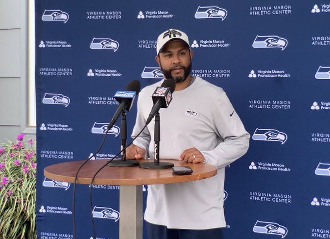 Eagles hire Seahawks' Sean Desai to replace Jonathan Gannon as DC