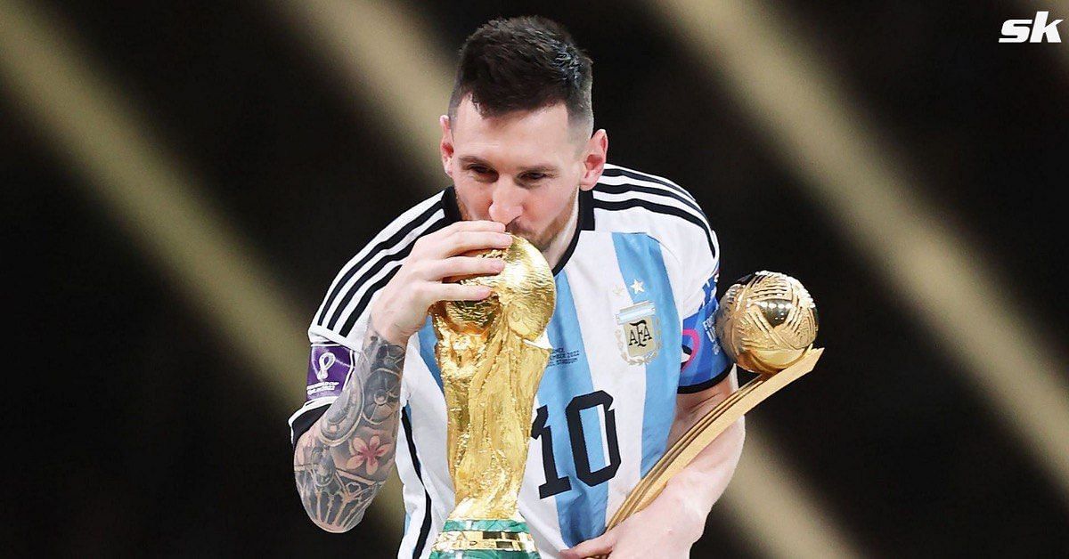 Lionel Messi kissing the World Cup in Qatar 2022