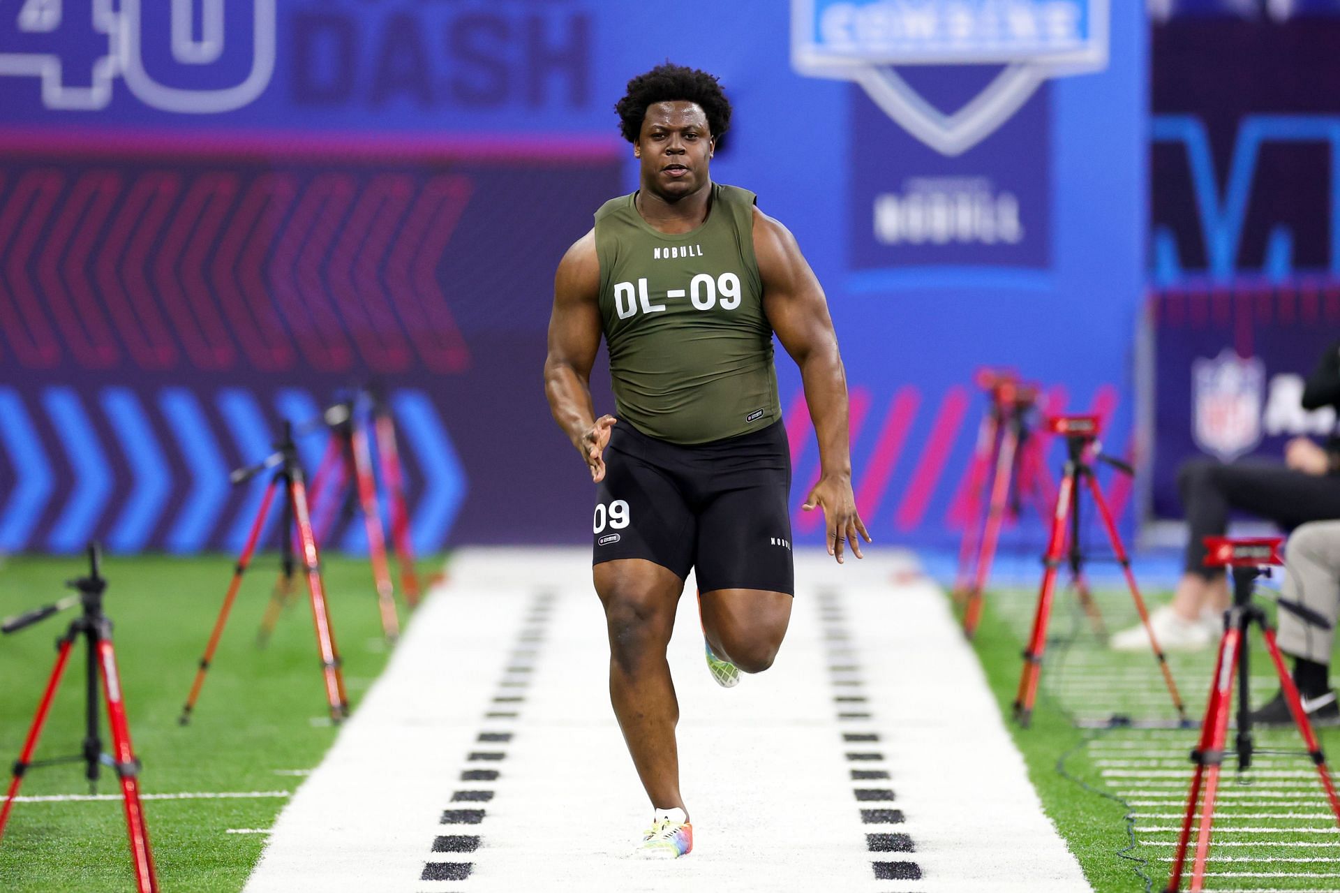 Calijah Kancey turns heads with incredible 40-yard dash time - Saturday Road