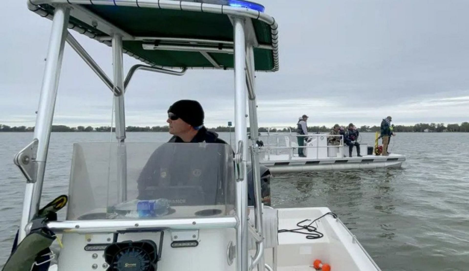 Authorities search for two missing boaters in Lake Eloise (Image via AP)