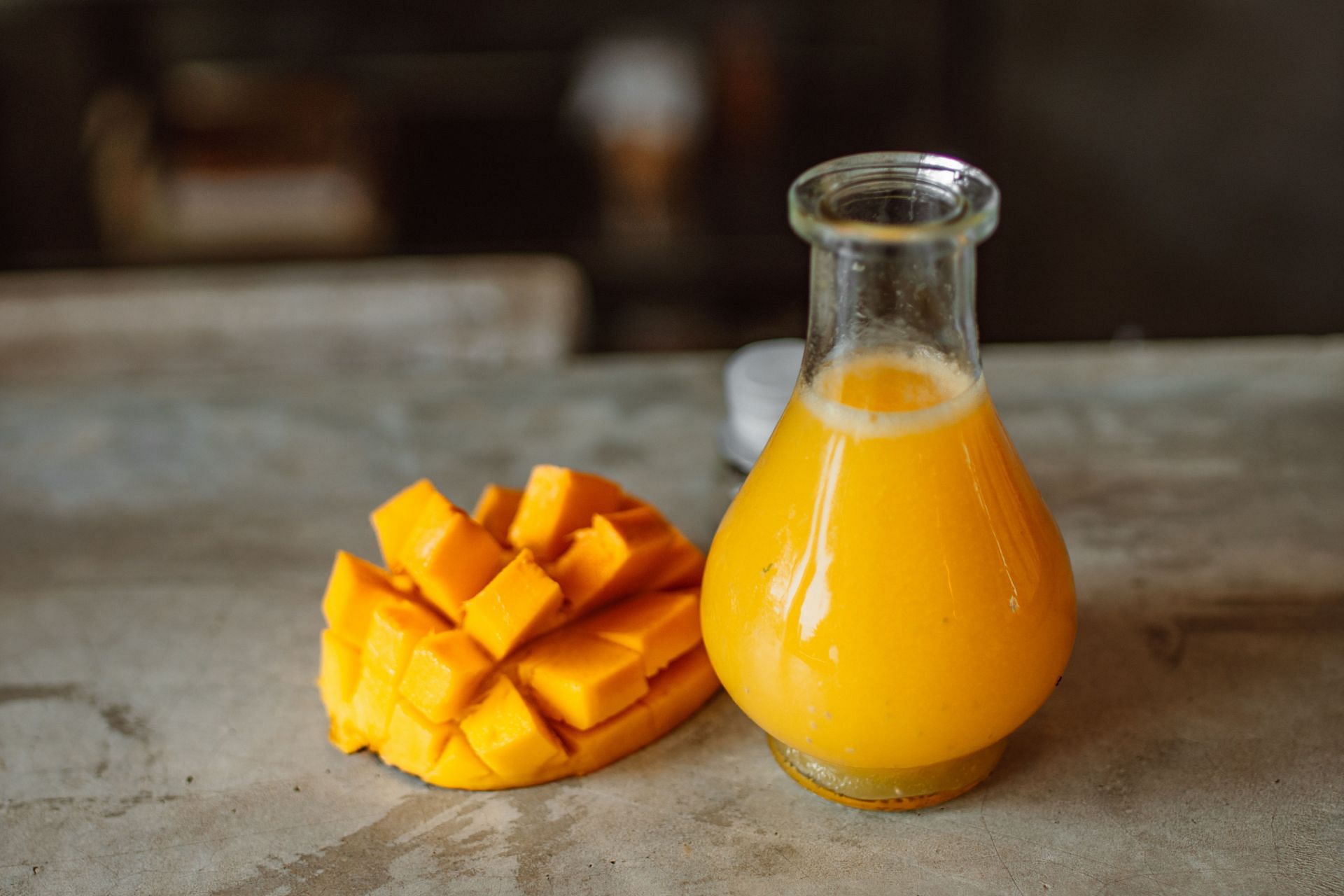 Mango is a sweet and juicy tropical fruit with many health benefits (Image via Pexels)
