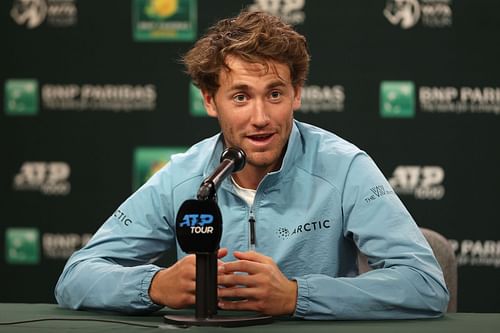 Casper Ruud speaks during a press conference at Indian Wells 2023.